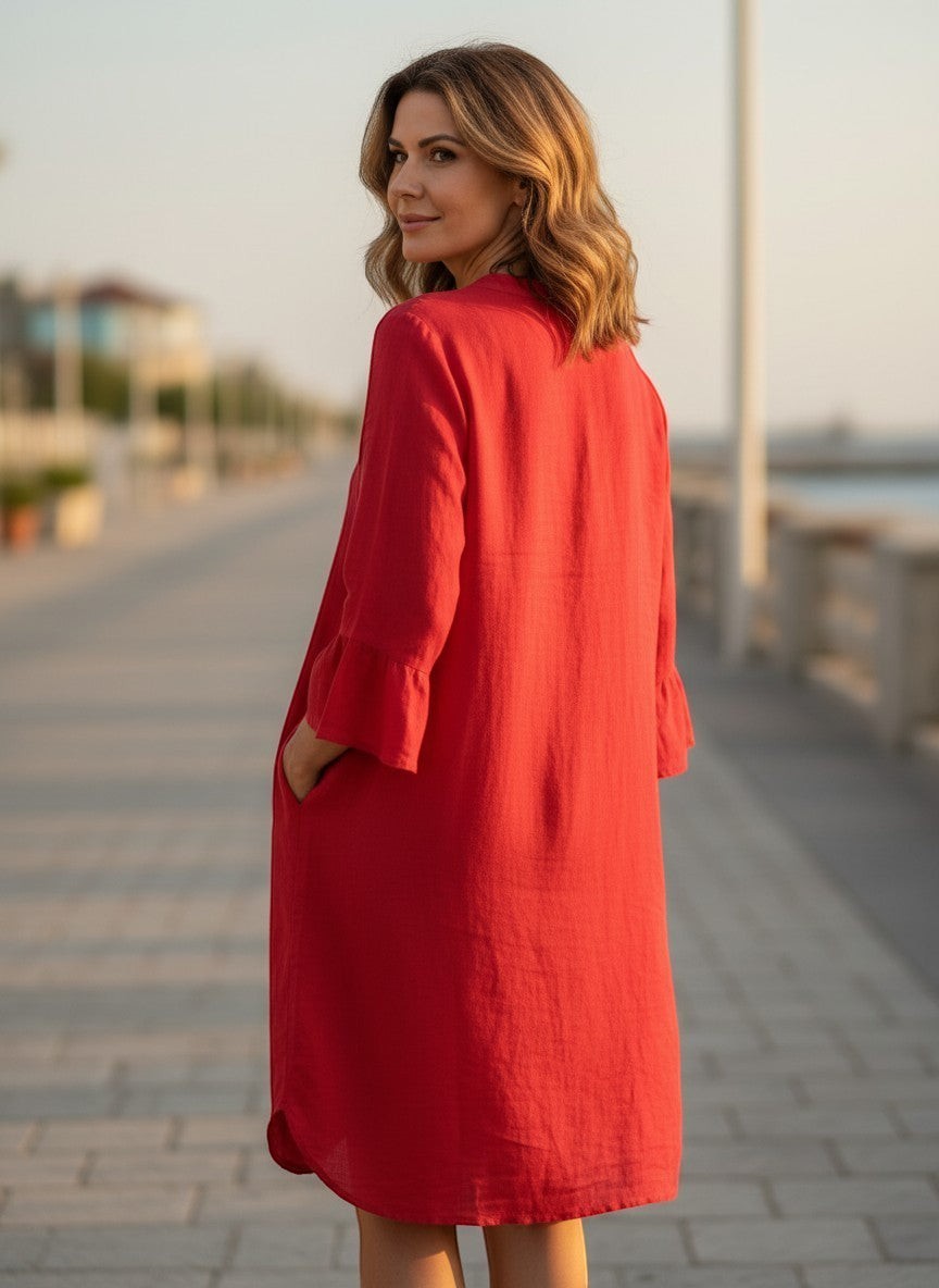 Benny Boutique червена ленена мини рокля със свободен силует, три-четвърт ръкави и странични джобове.